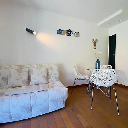 Апартаменты Cosy Studio, Proche Mer, Parking Сен-Сир-сюр-Мер